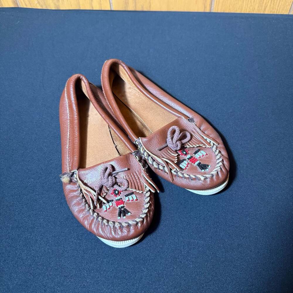 Minnetonka Thunderbird Smooth Leather Beaded Moccasins